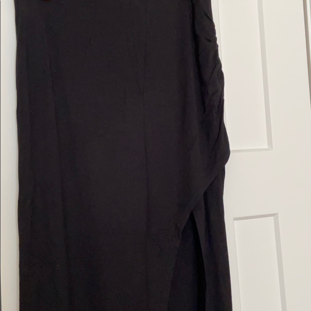 Legs for days midi skirt